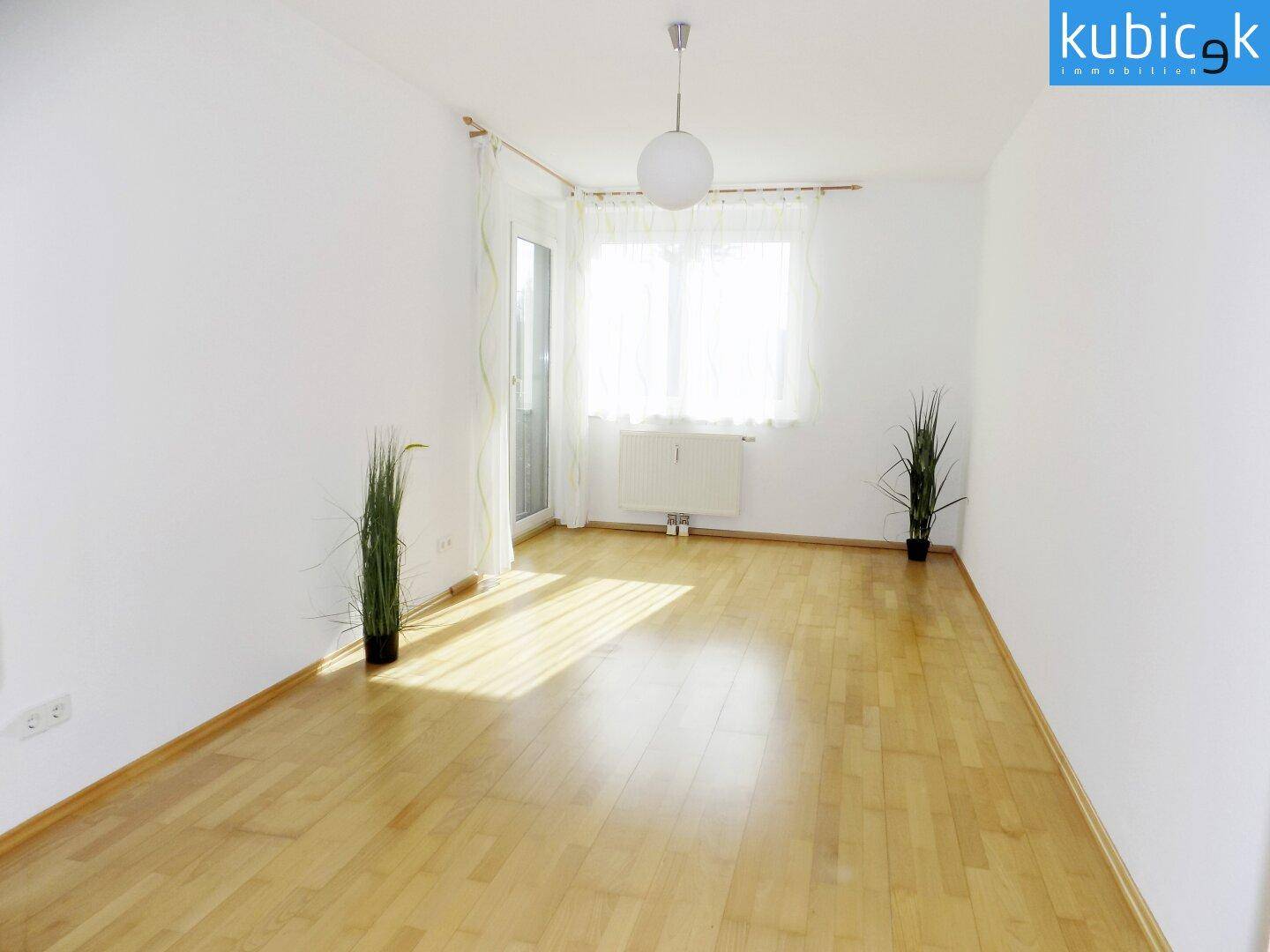 Schlafzimmer Ausgang zum Balkon