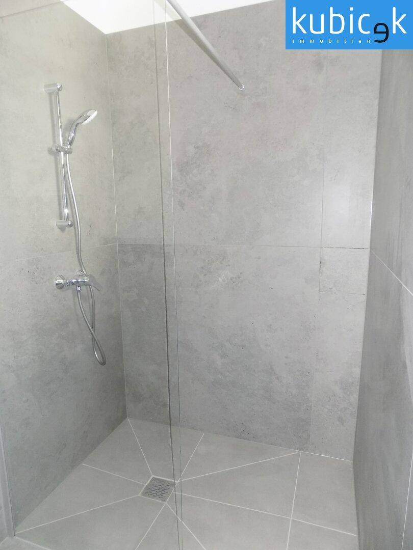 Dusche