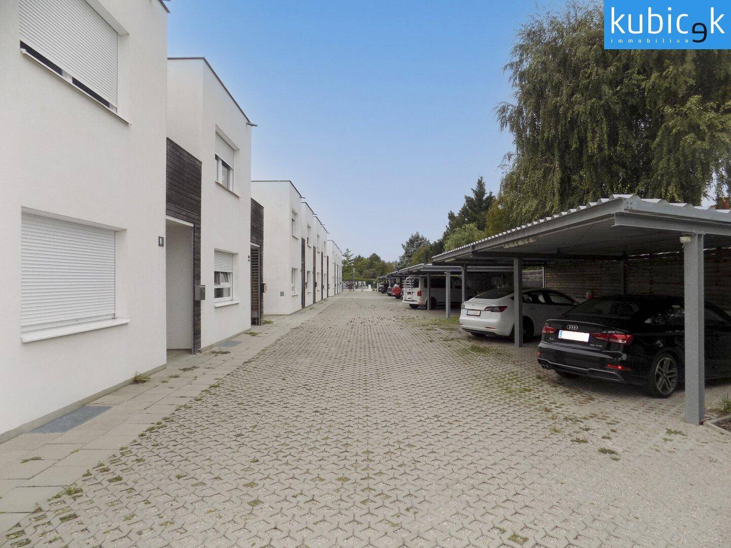 Haus samt Carport