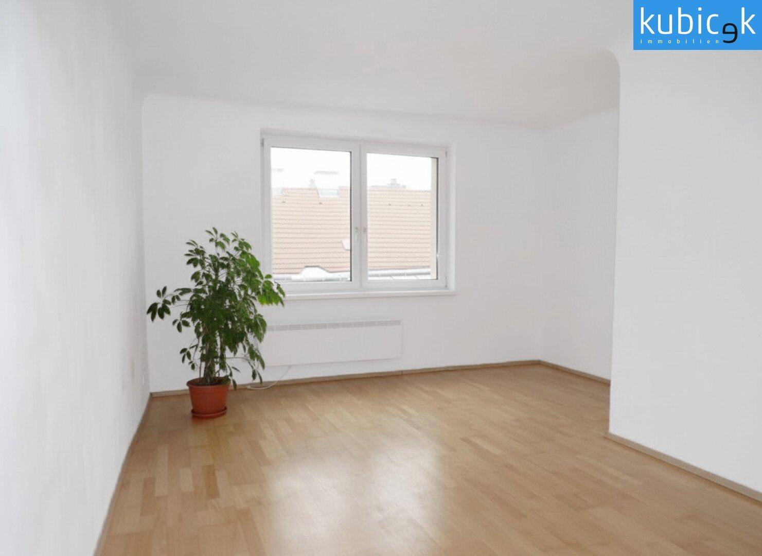 Wohn-/Schlafraum mit integrierter Küche
