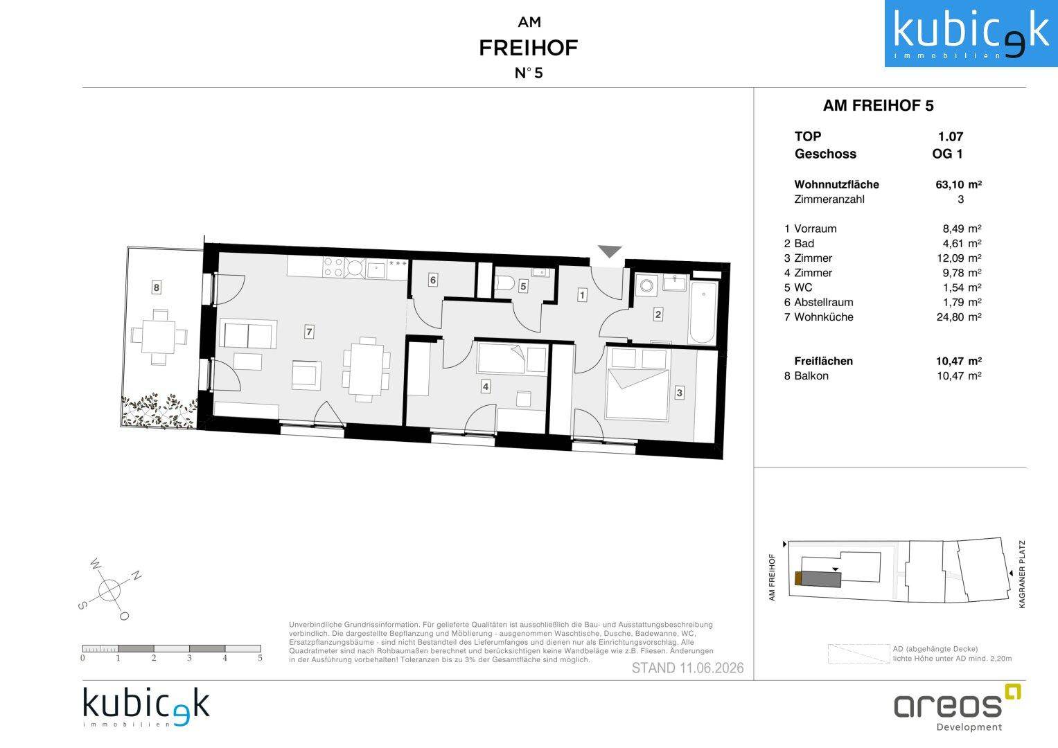 Grundriss einer Wohnung mit offenem Wohn-Essbereich, integrierter Küche, drei Zimmern, Bad, separatem WC und Balkon.