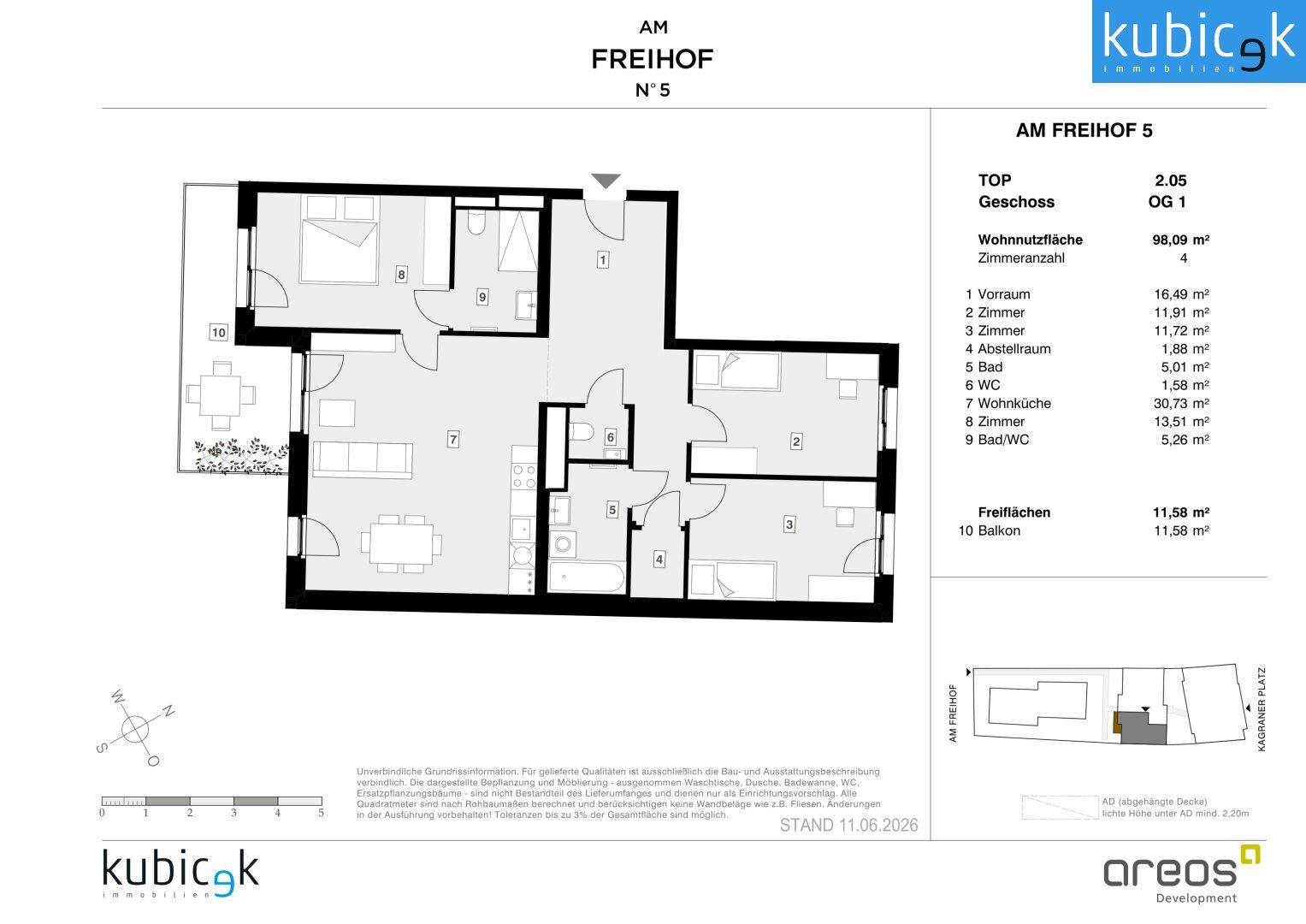 Grundriss einer Wohnung mit offenem Wohn-Essbereich, drei Schlafzimmern, zwei Bädern und einem Balkon.