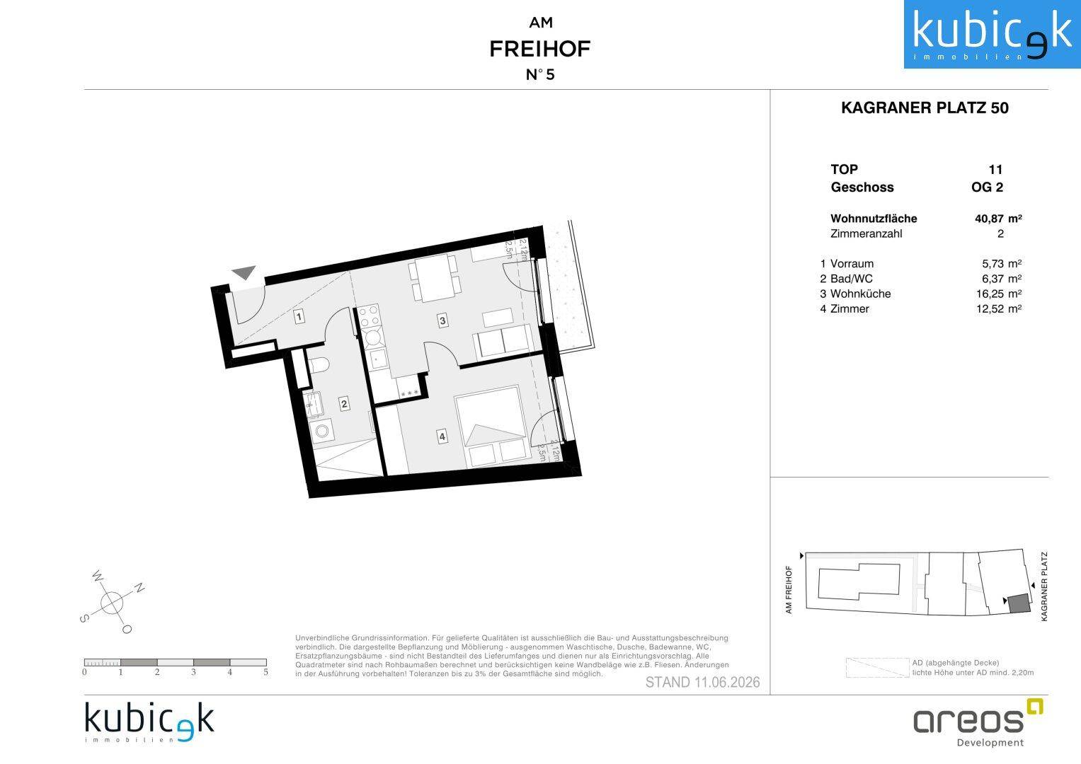 Grundriss einer Zweizimmerwohnung mit offener Wohnküche, Bad/WC und einem kleinen Balkon.