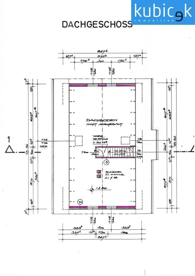 Grundriss des Dachgeschosses mit unausgebautem Dachboden und Treppenaufgang.
