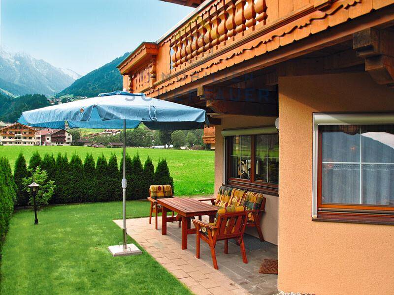 Garten mit Terrasse