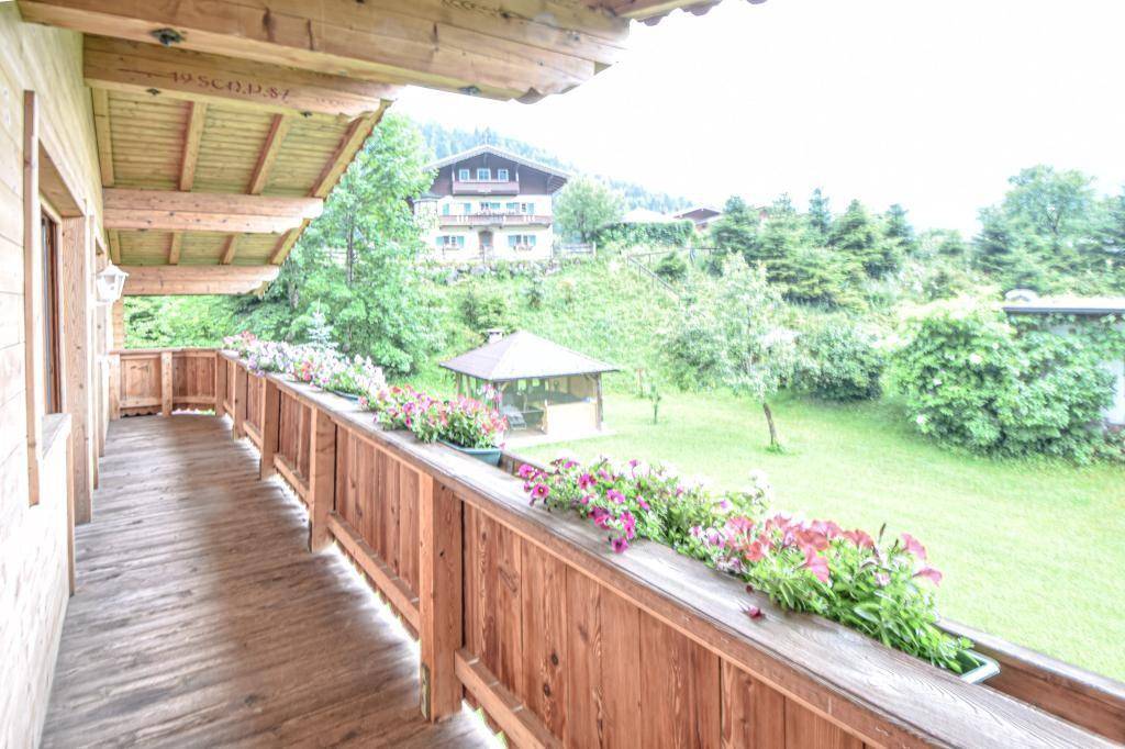 großzügiger Balkon