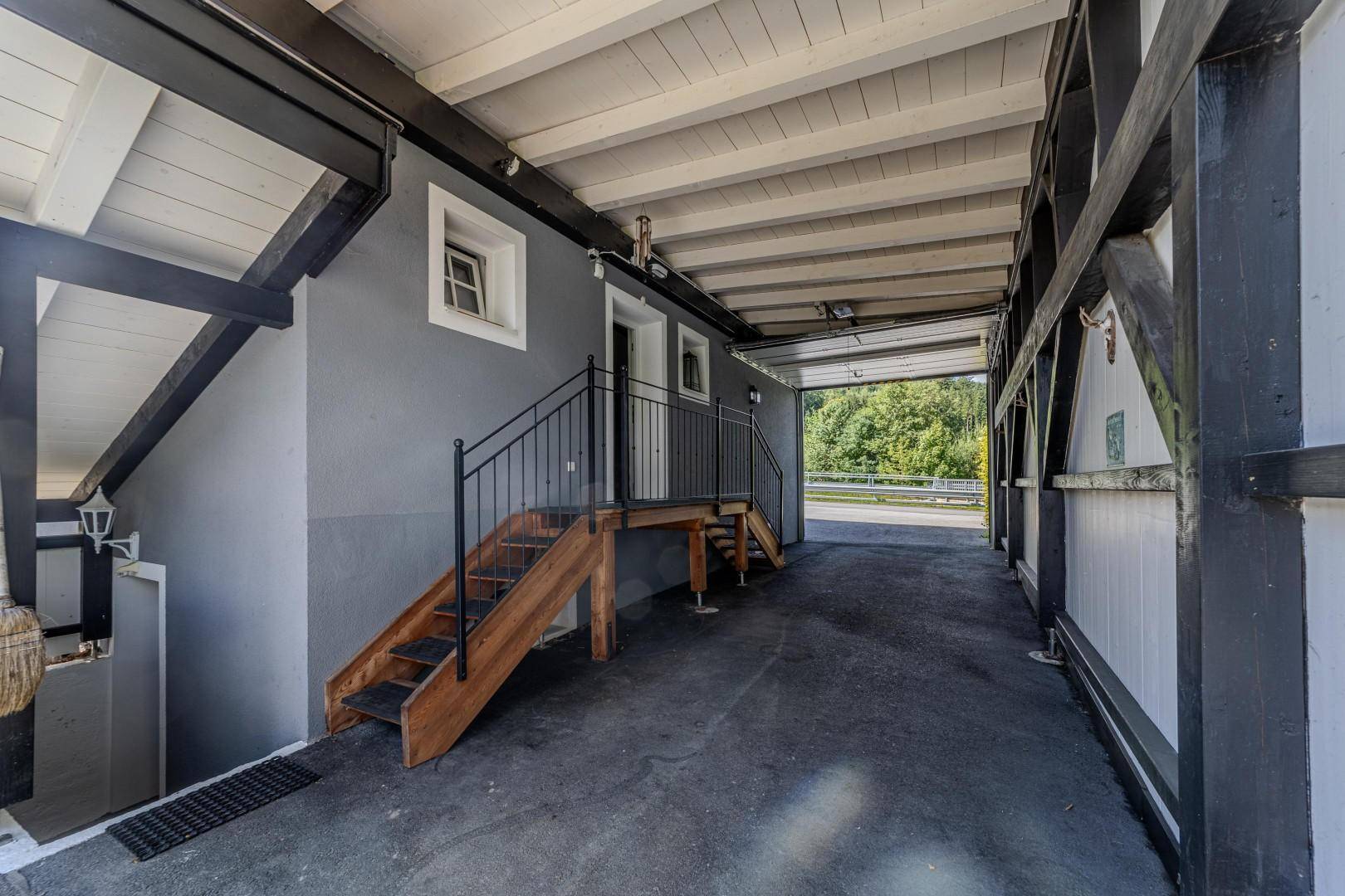 Garage