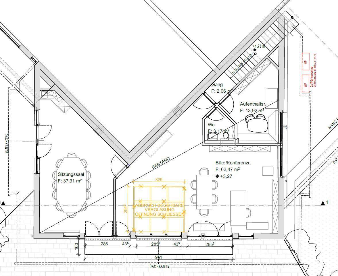 Büro mit ca. 14 m² im 1. Stock