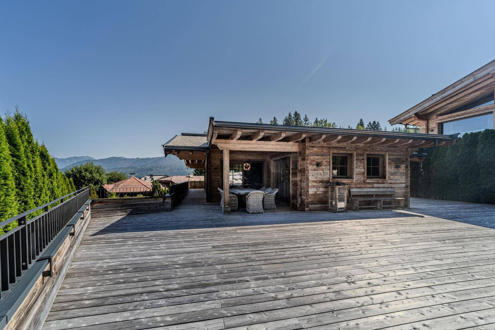 Terrasse mit Traumblick auf den Wilden Kaiser