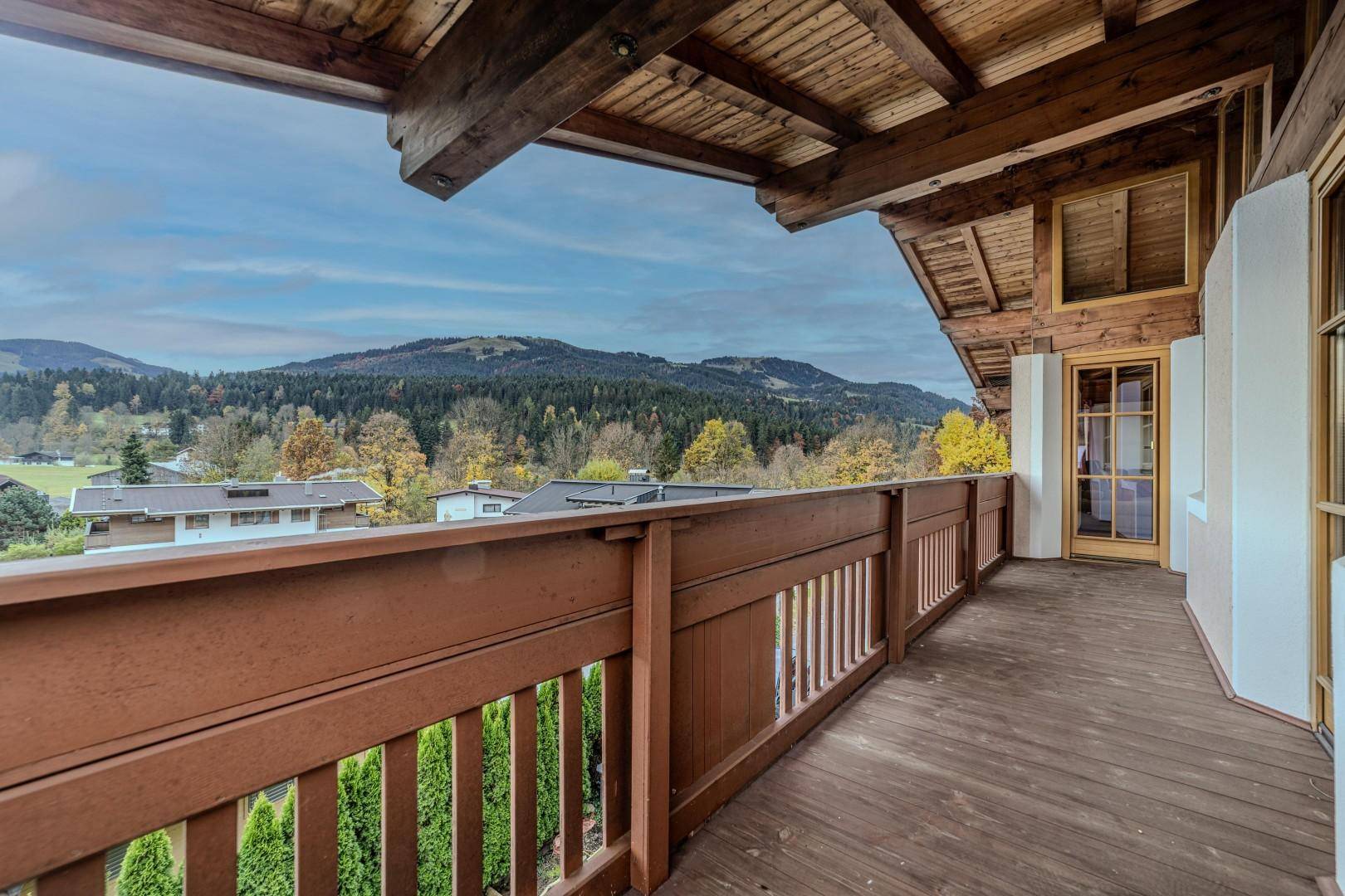 Südbalkon mit wunderbarem Blick