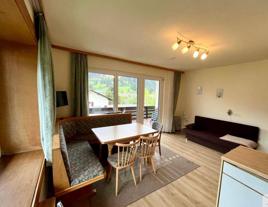 Sonnige 3 Zimmerwohnung mit Balkon in top Zentrumslage in Bad Kleinkirchheim - Više
