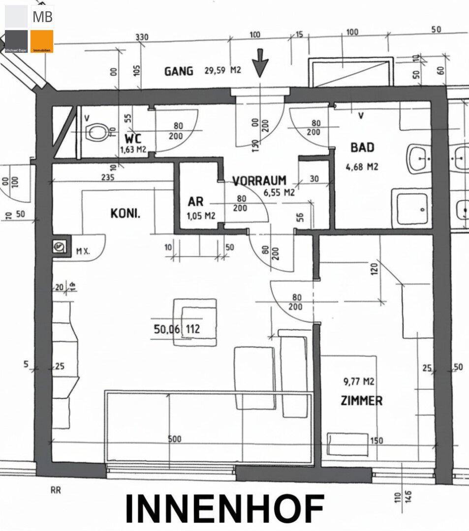 Detaillierter Grundriss der Wohnung mit Innenhof-Ausrichtung und Raumaufteilung.