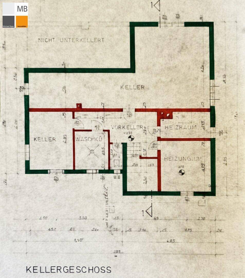 Grundriss des Kellergeschosses mit verschiedenen Kellerräumen, Waschküche und Heizraum.
