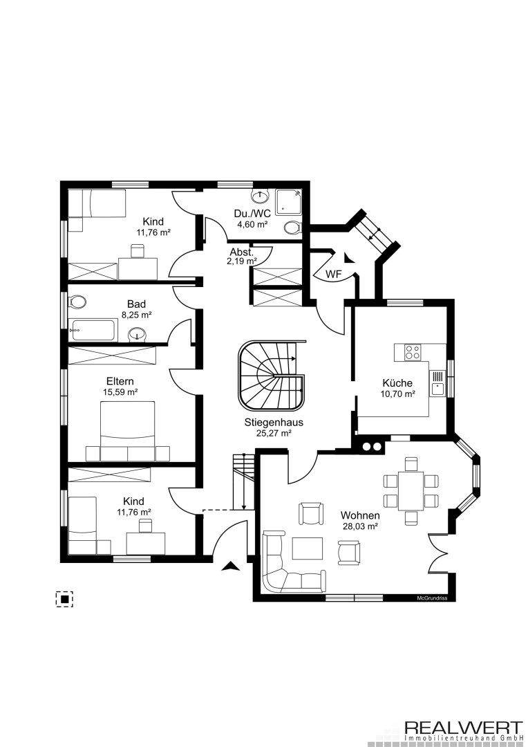 Grundriss des Erdgeschosses mit Wohnzimmer, Küche und Schlafzimmern.