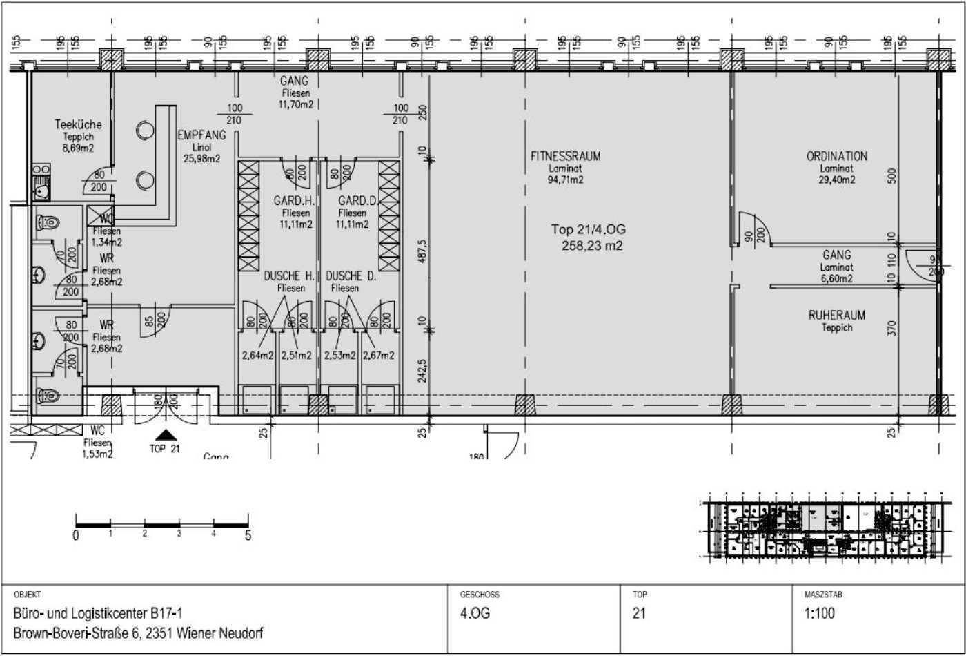 Ausführlicher Grundriss einer Etage mit Fitnessraum, Büros und Empfangsbereich.