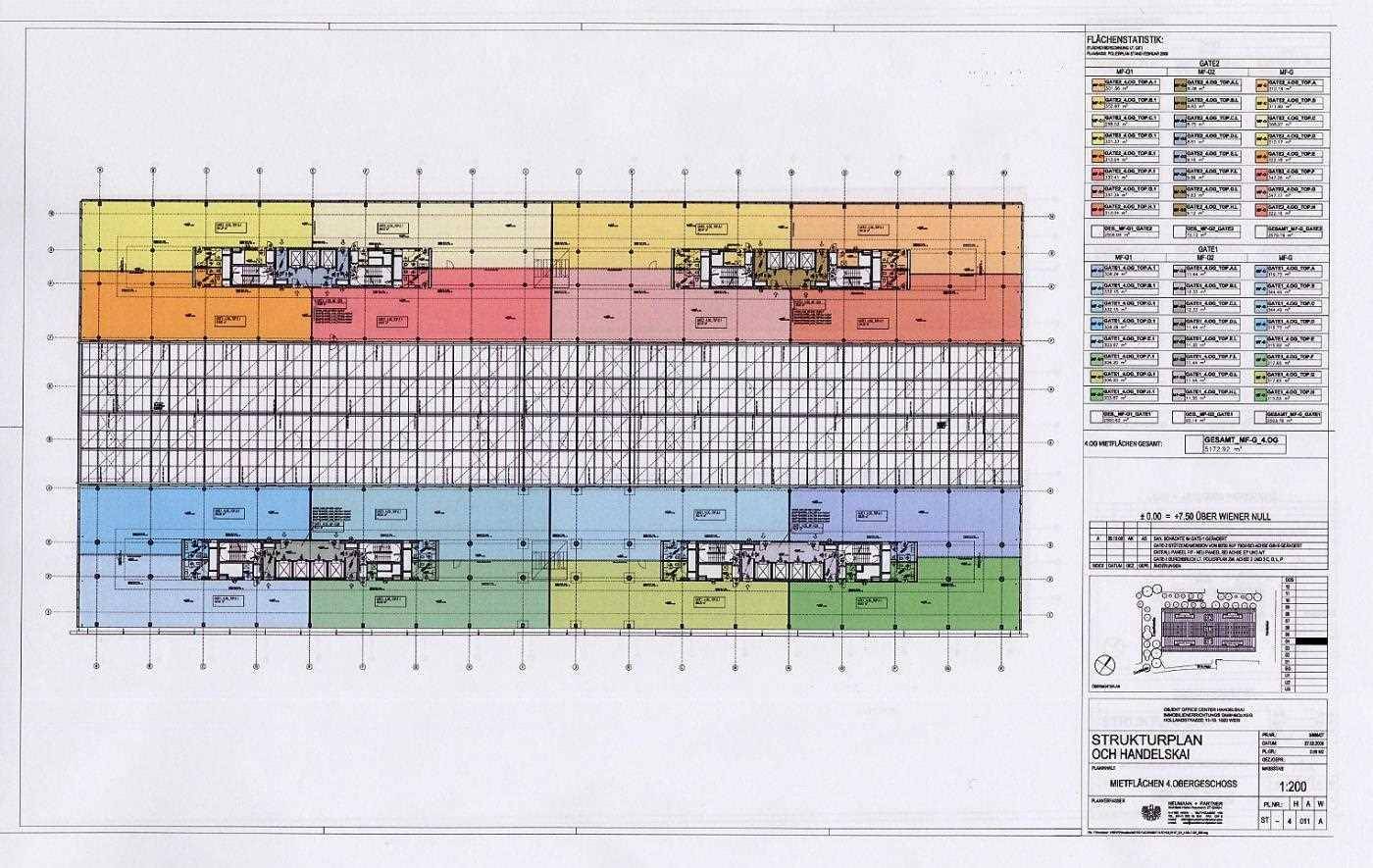 Strukturplan eines Obergeschosses mit flexiblen Büroflächen und einer klaren Gliederung der verschiedenen Nutzungsbereiche.