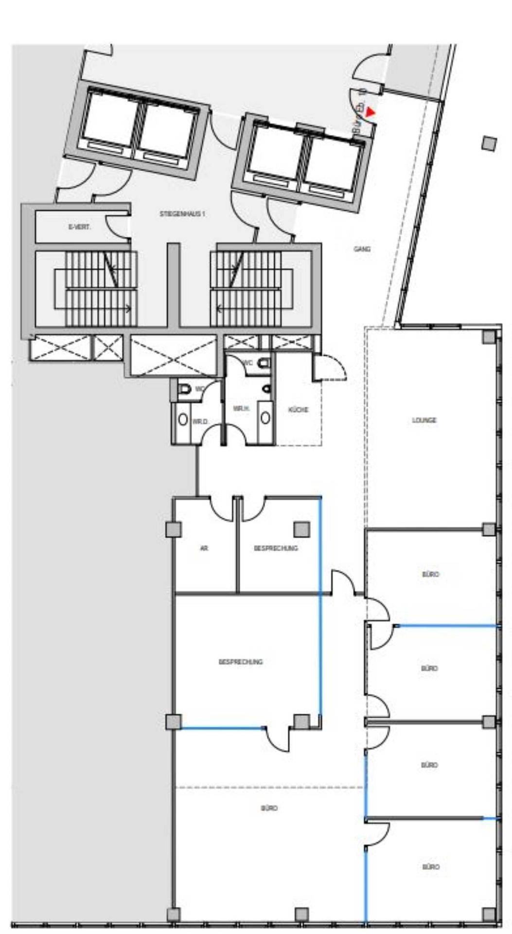 Grundrissplan einer Büroetage mit mehreren Büros, Besprechungsräumen, Lounge und Sanitäranlagen.