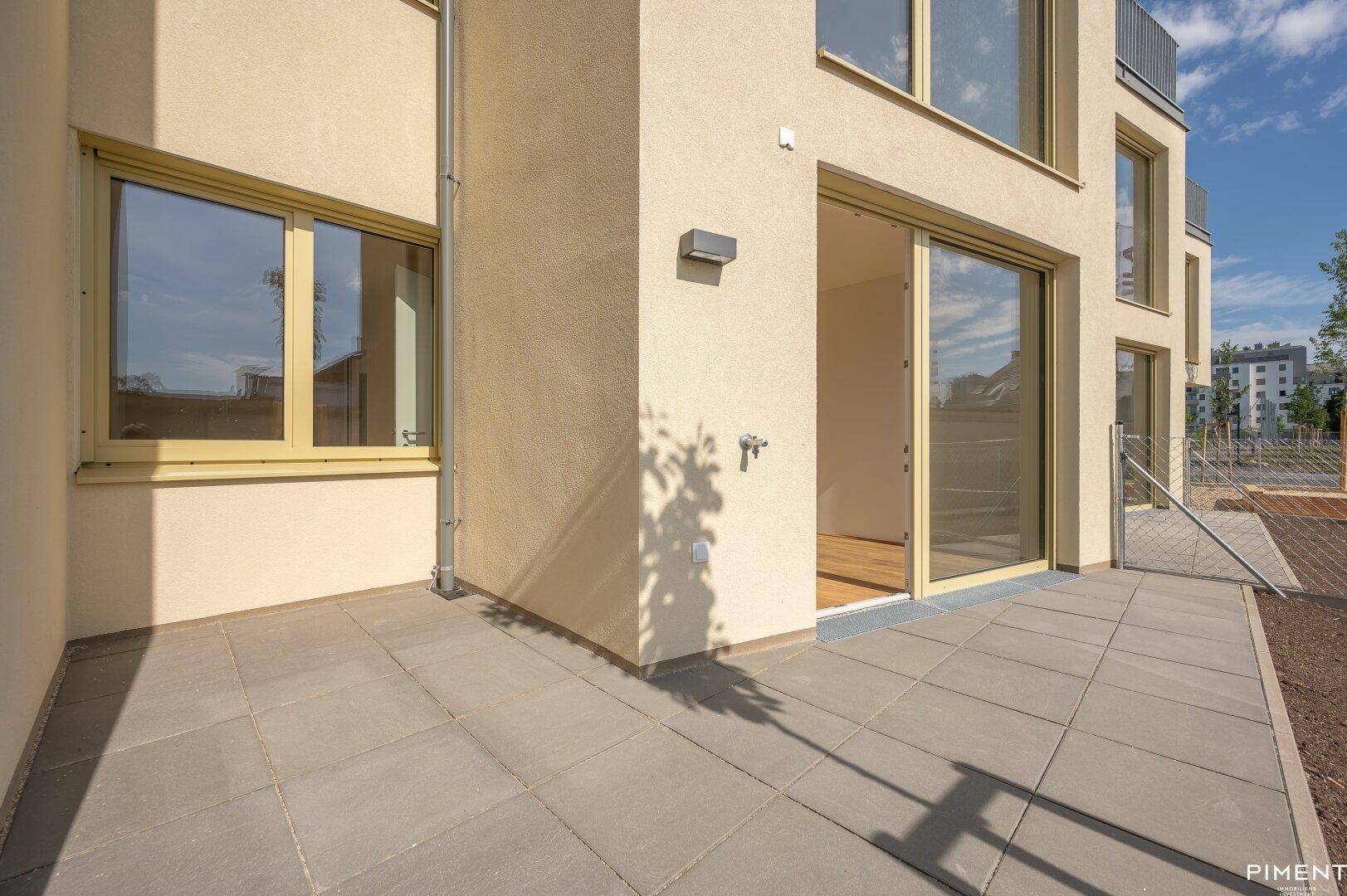 Terrasse Blick Haus