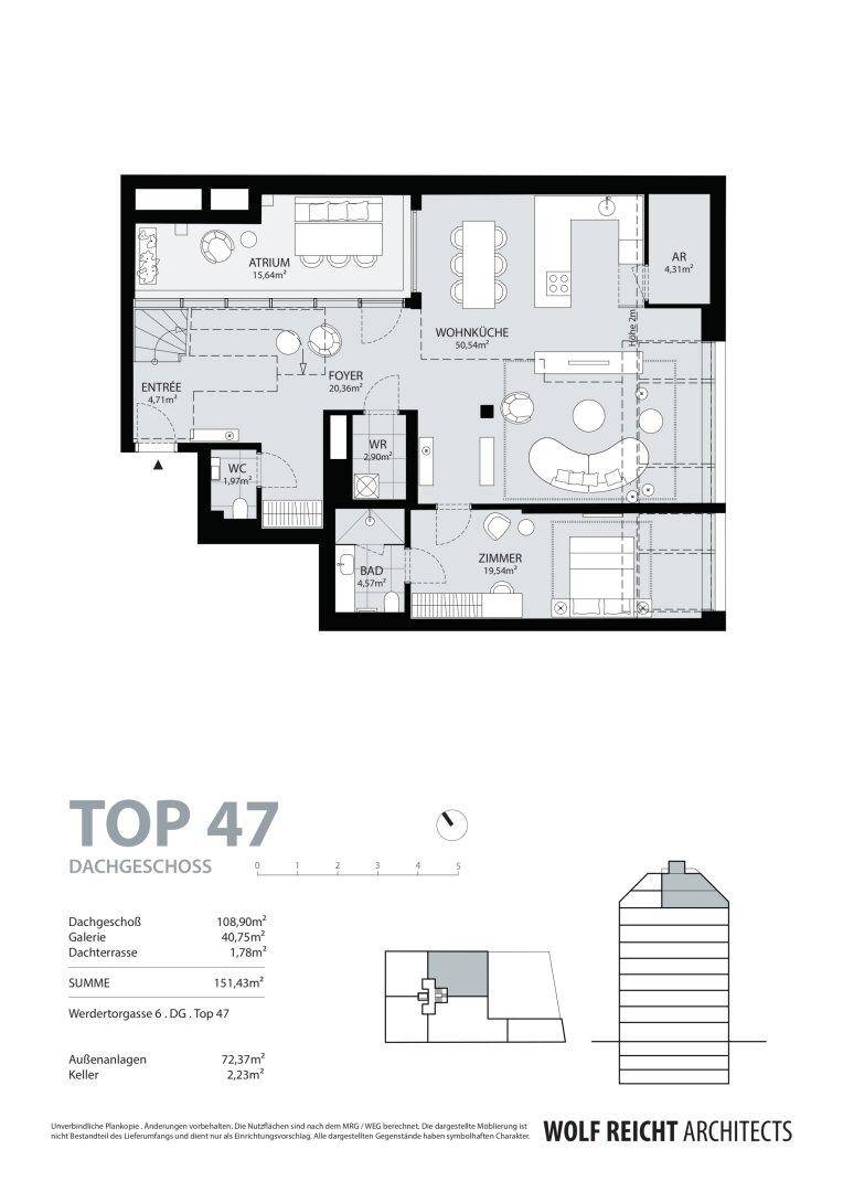 Grundriss des Dachgeschosses mit offener Wohnküche, Atrium, Bad und separatem Zimmer.