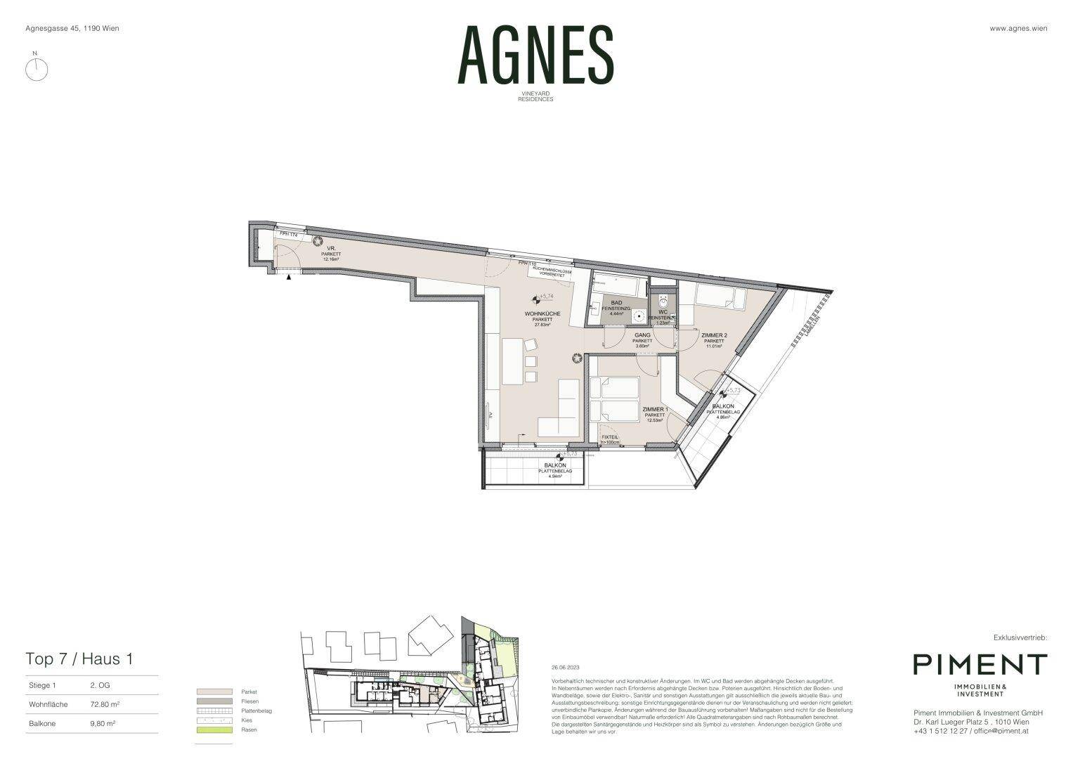 Detaillierter Grundriss der Wohnung Top 7 / Haus 1 mit Balkon und drei Zimmern.