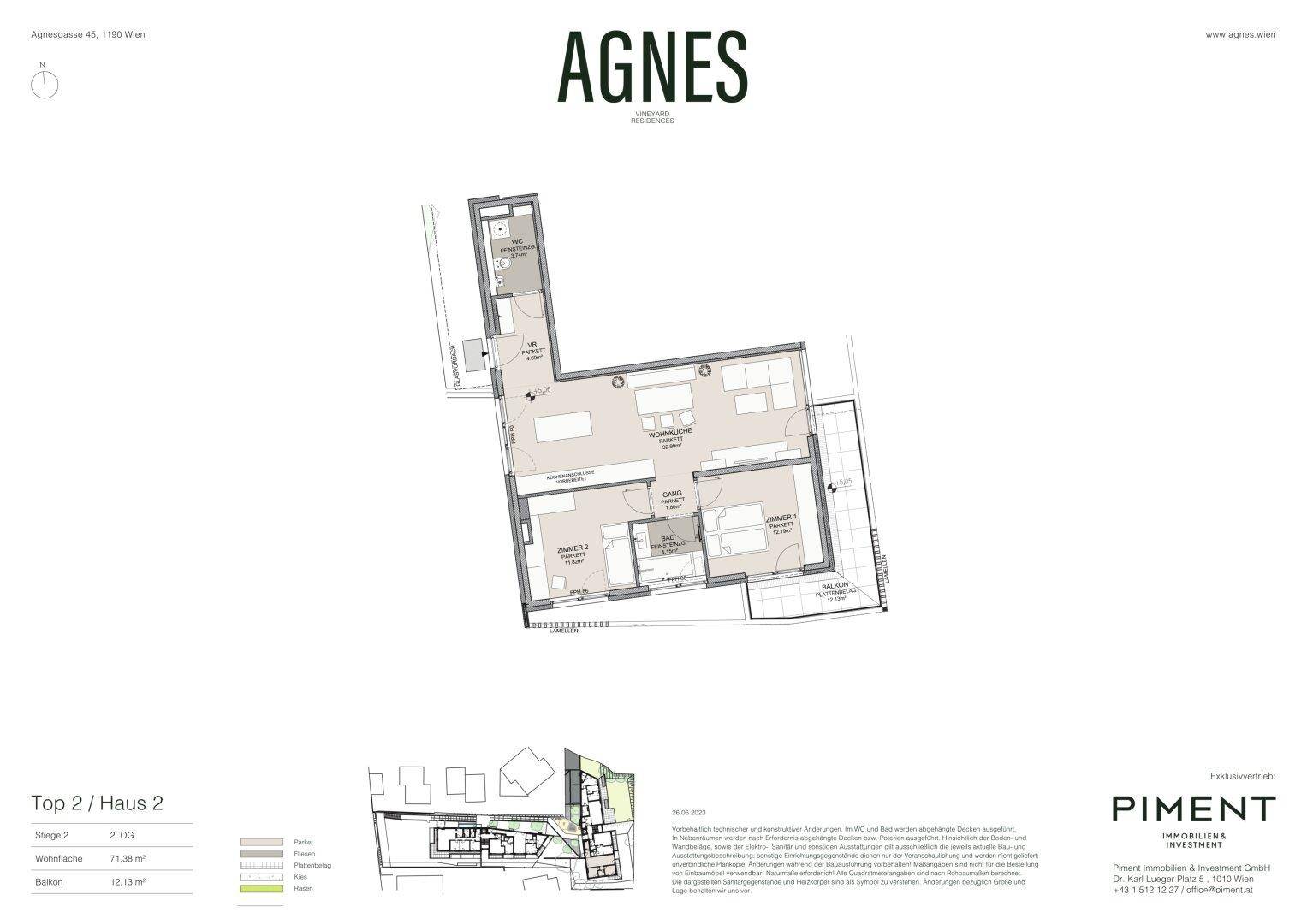 Detaillierter Grundriss einer Wohnung mit drei Zimmern, Bad, WC und Balkon.