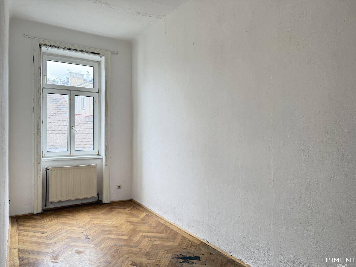 Altbauwohnung nähe Wallensteinplatz- zur Sanierung - Mehr