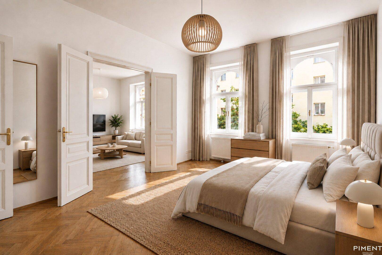 Lichtdurchflutetes Schlafzimmer mit großen Fenstern, Fischgrätparkett und Zugang zum Wohnzimmer.
