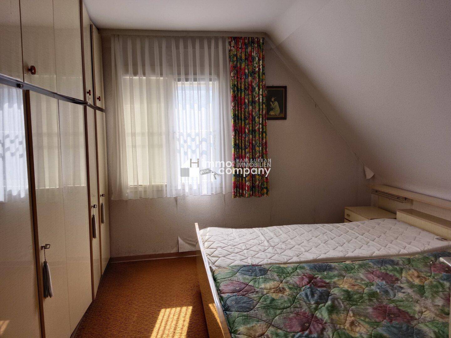 Schlafzimmer OG