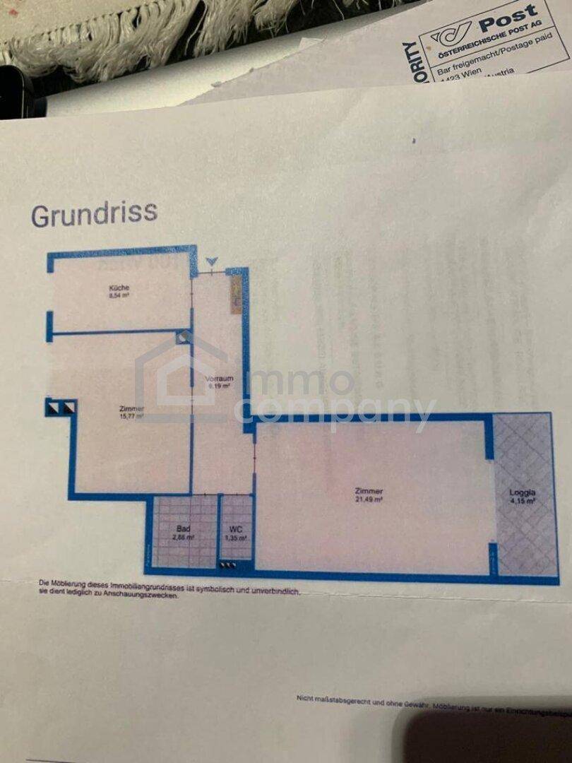 Grundrissplan einer Wohnung mit separatem Bad, WC und Loggia.