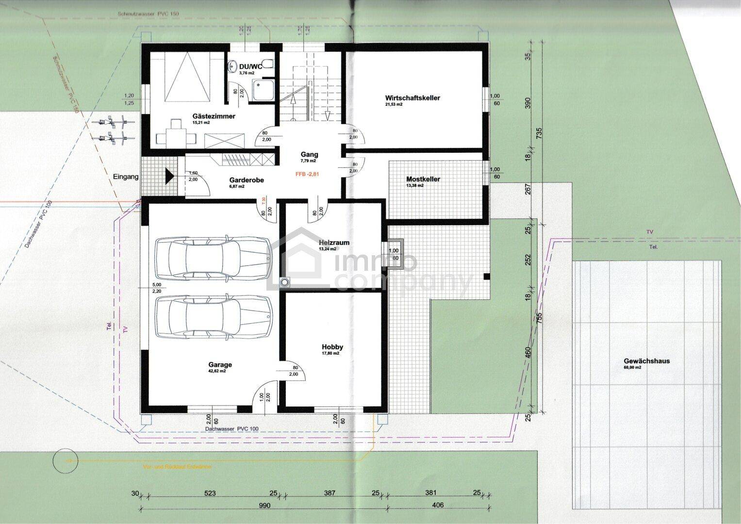 Grundriss des Erdgeschosses mit Doppelgarage, Gästezimmer, WC und verschiedenen Kellerräumen.