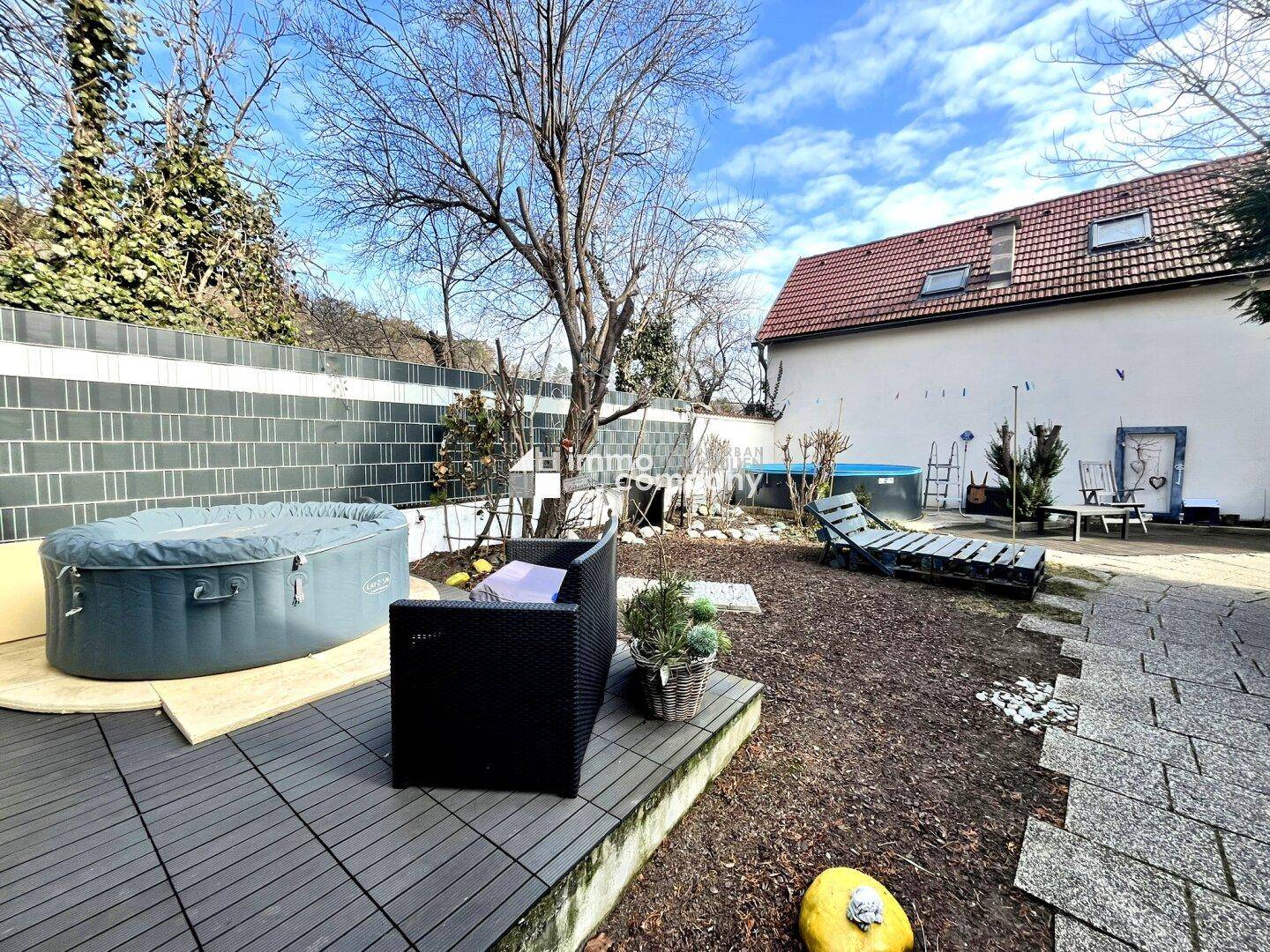 Terrasse mit Whirlpool - Einfamilienhaus Wöllersdorf