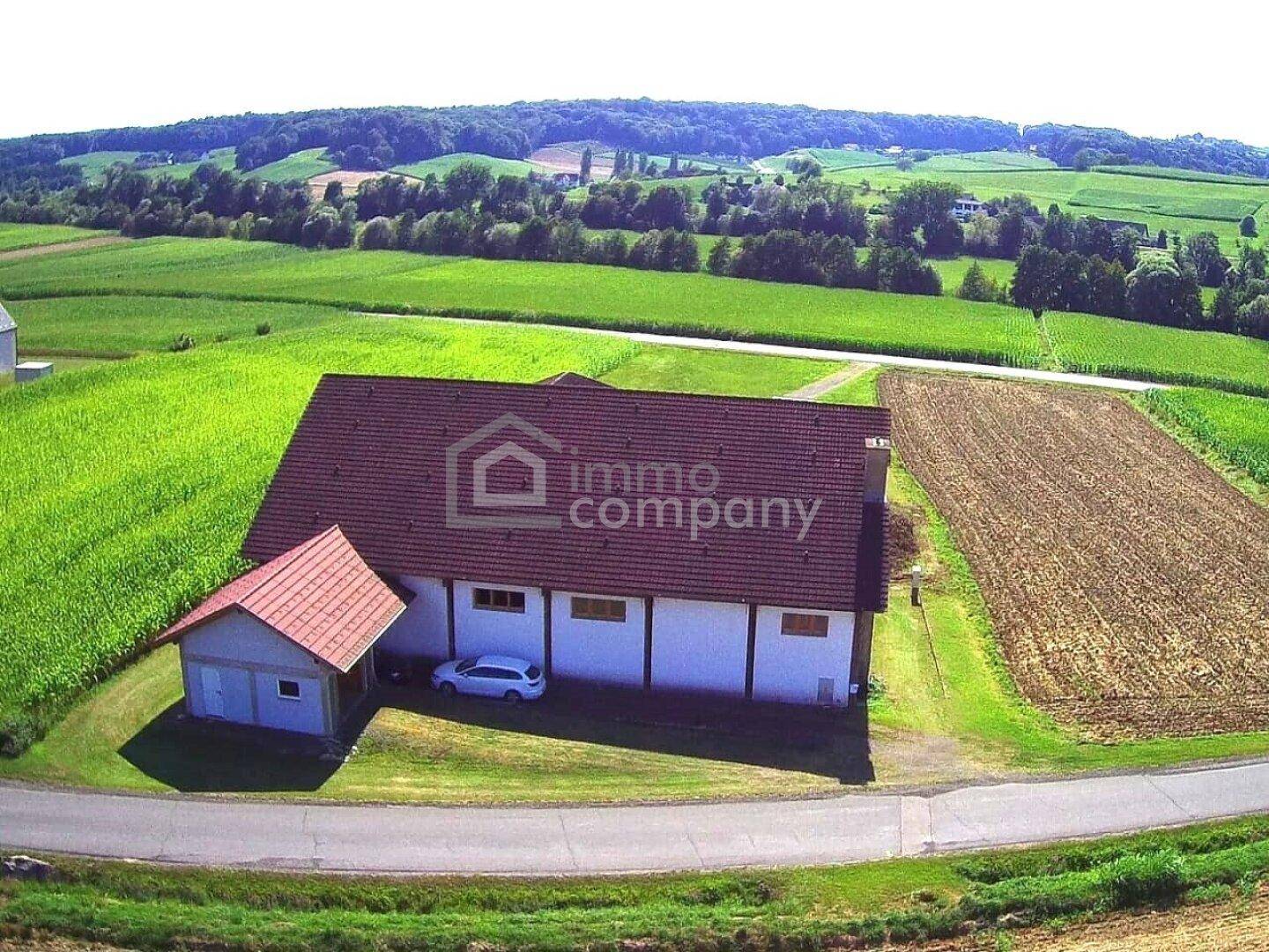 Platz zur Entfaltung! Ca. 818m² Anwesen mit Potential - Widok 2