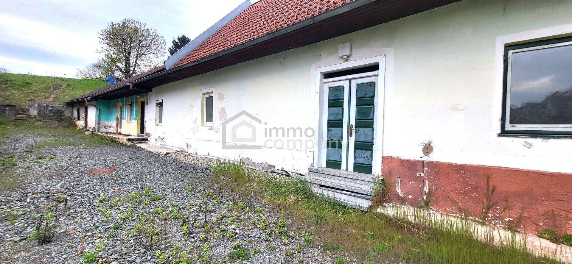PREISREDUKTION !! Charmantes Sanierungsobjekt mit großem Potential !! - Vista 4