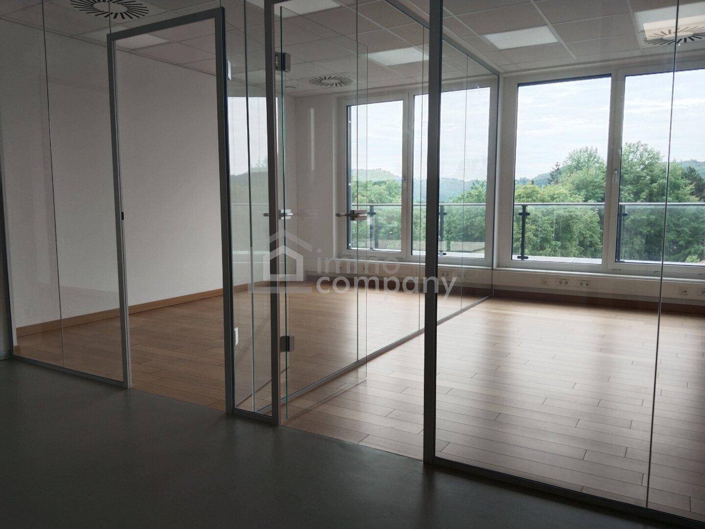 Büro_gross