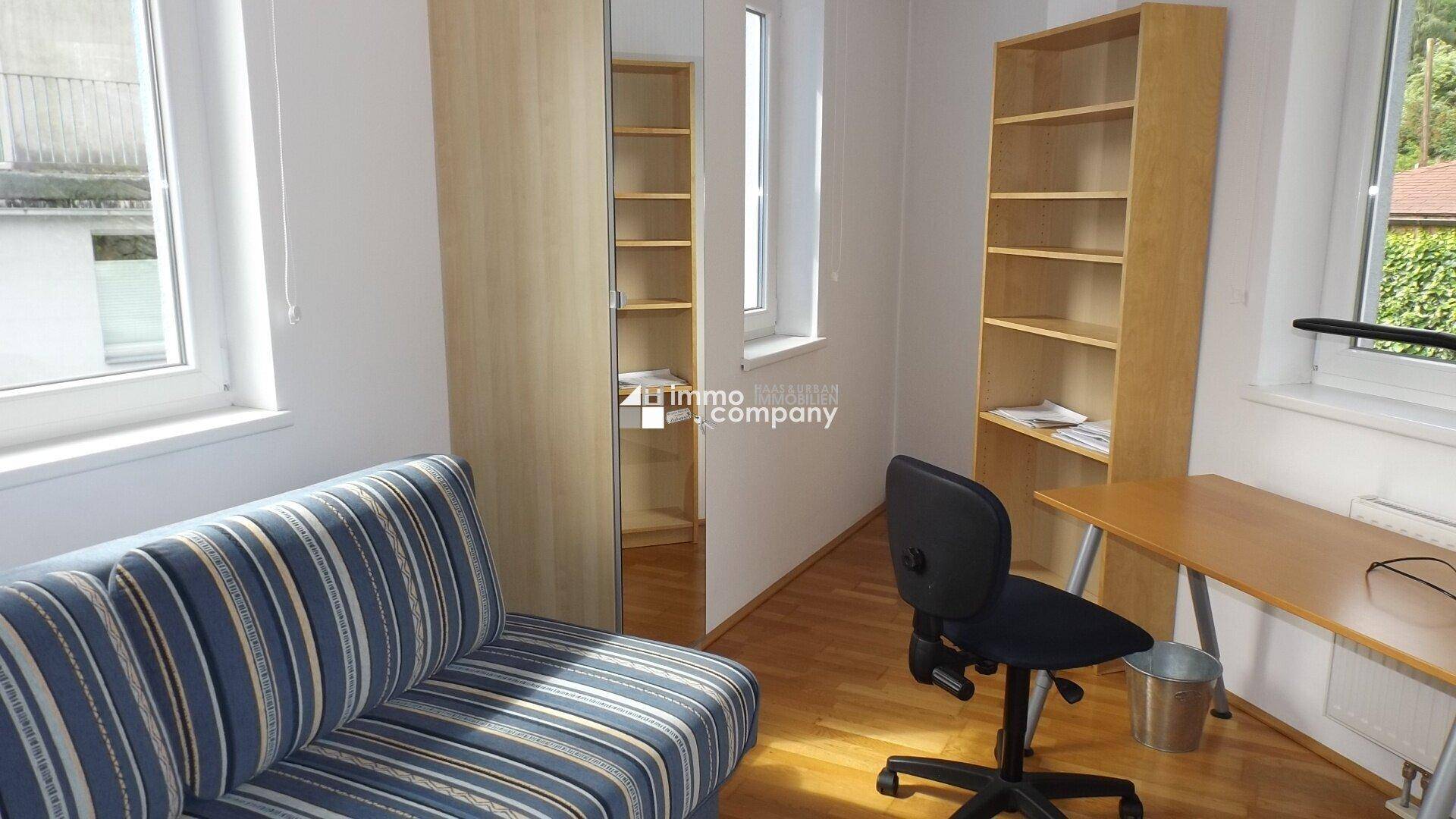 Kleineres Zimmer / Büro