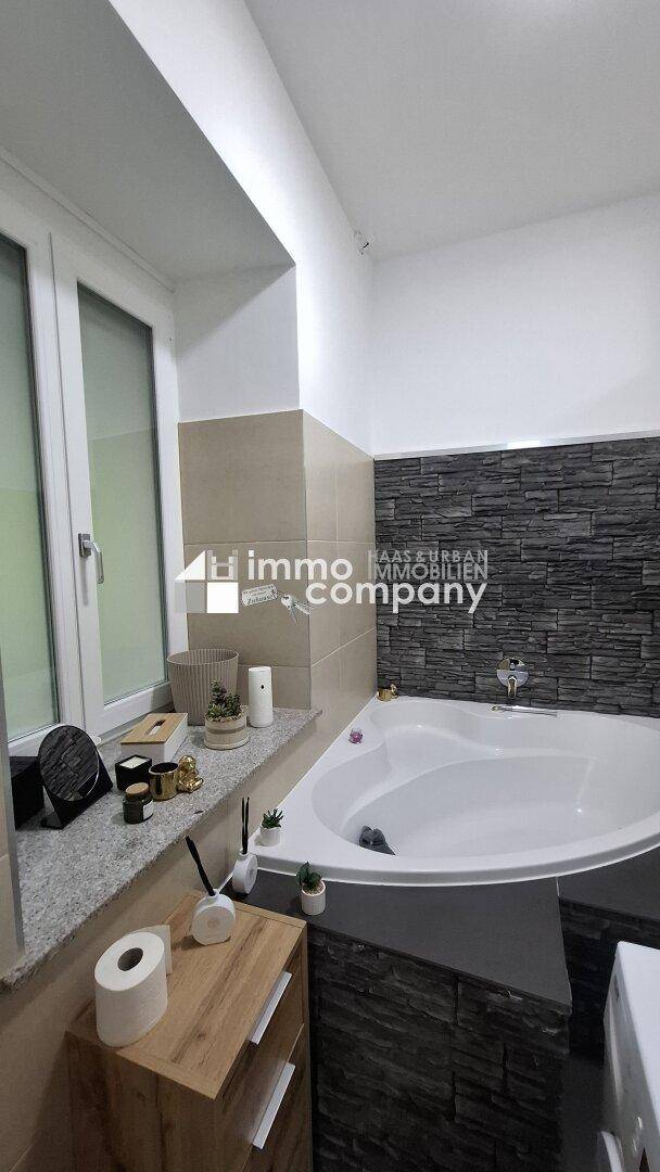 Badezimmer Badewanne