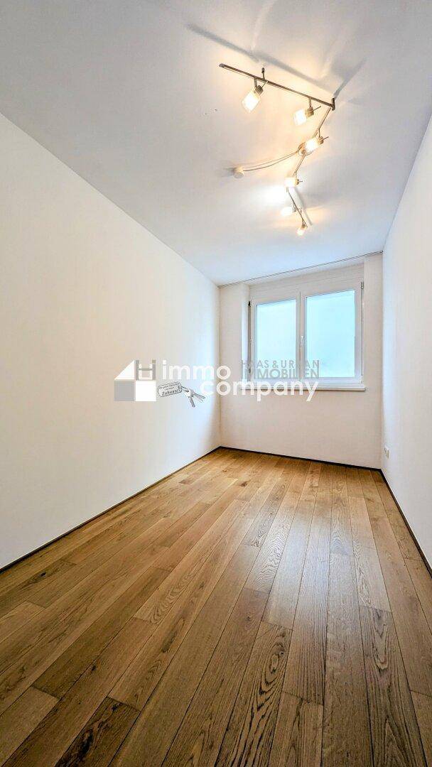 Kinderzimmer / Arbeitszimmer
