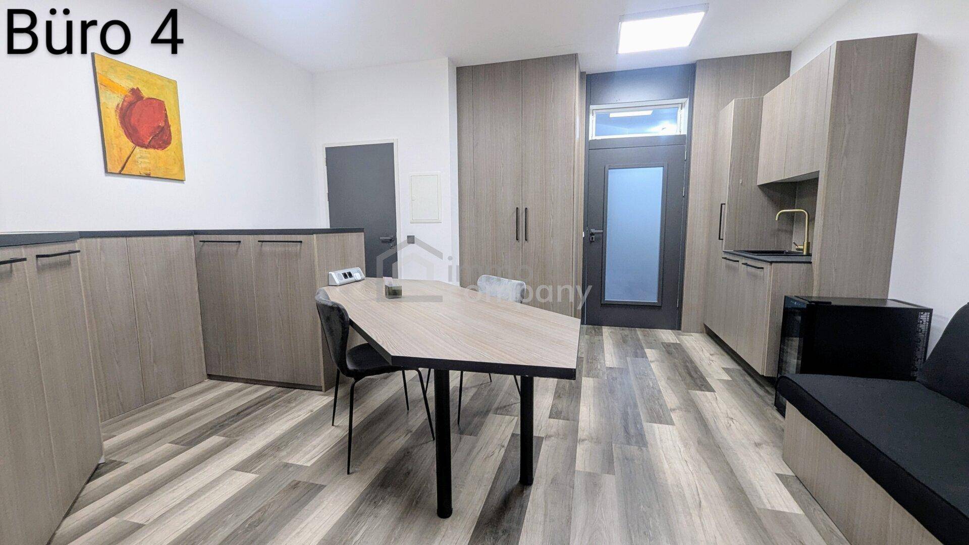 Büro 4