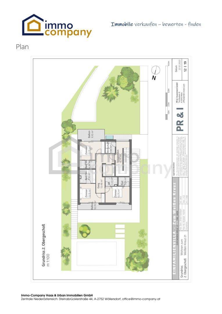 Grundriss des zweiten Obergeschosses mit mehreren Zimmern und einem Badezimmer.