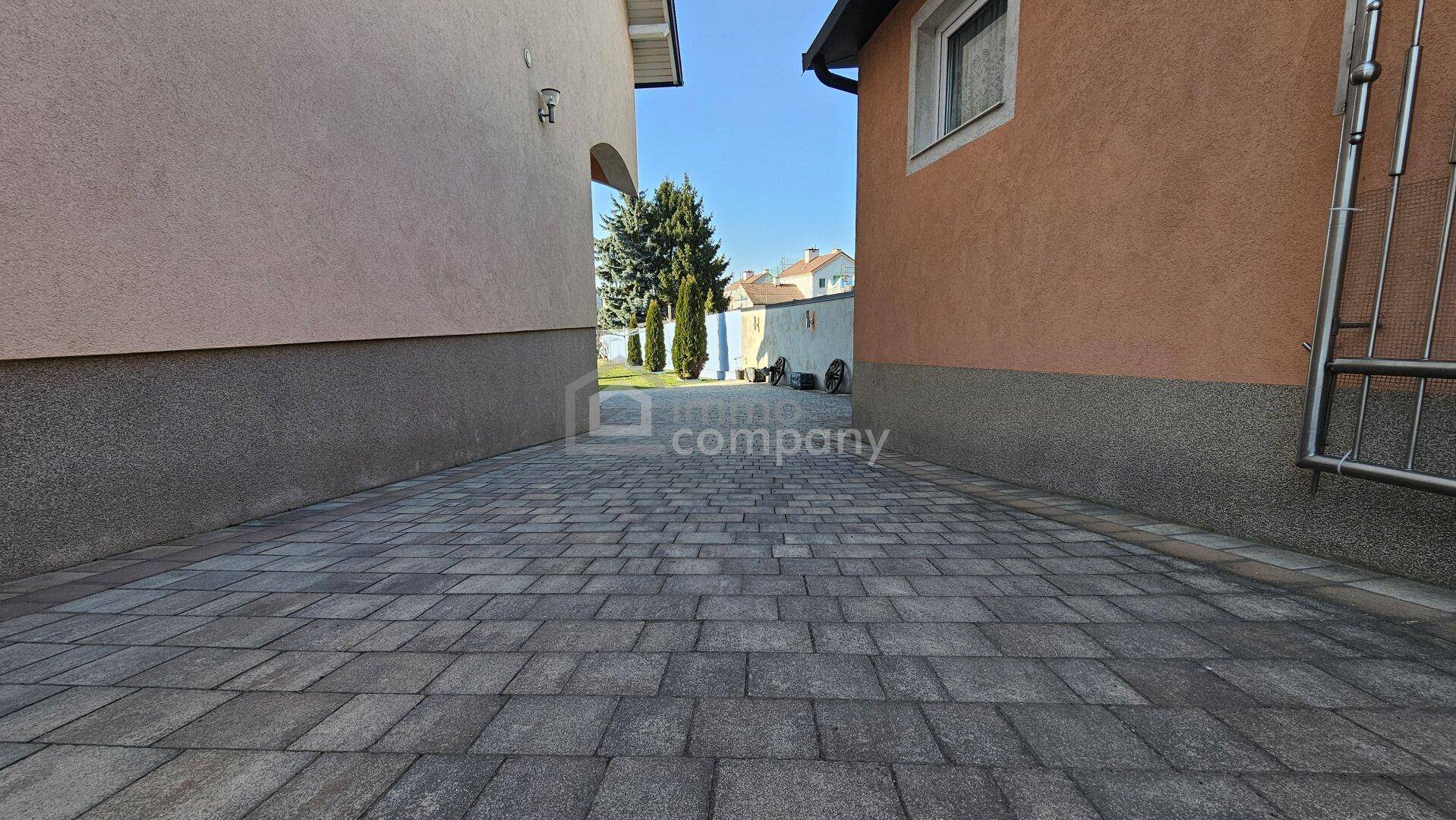 Einfahrt