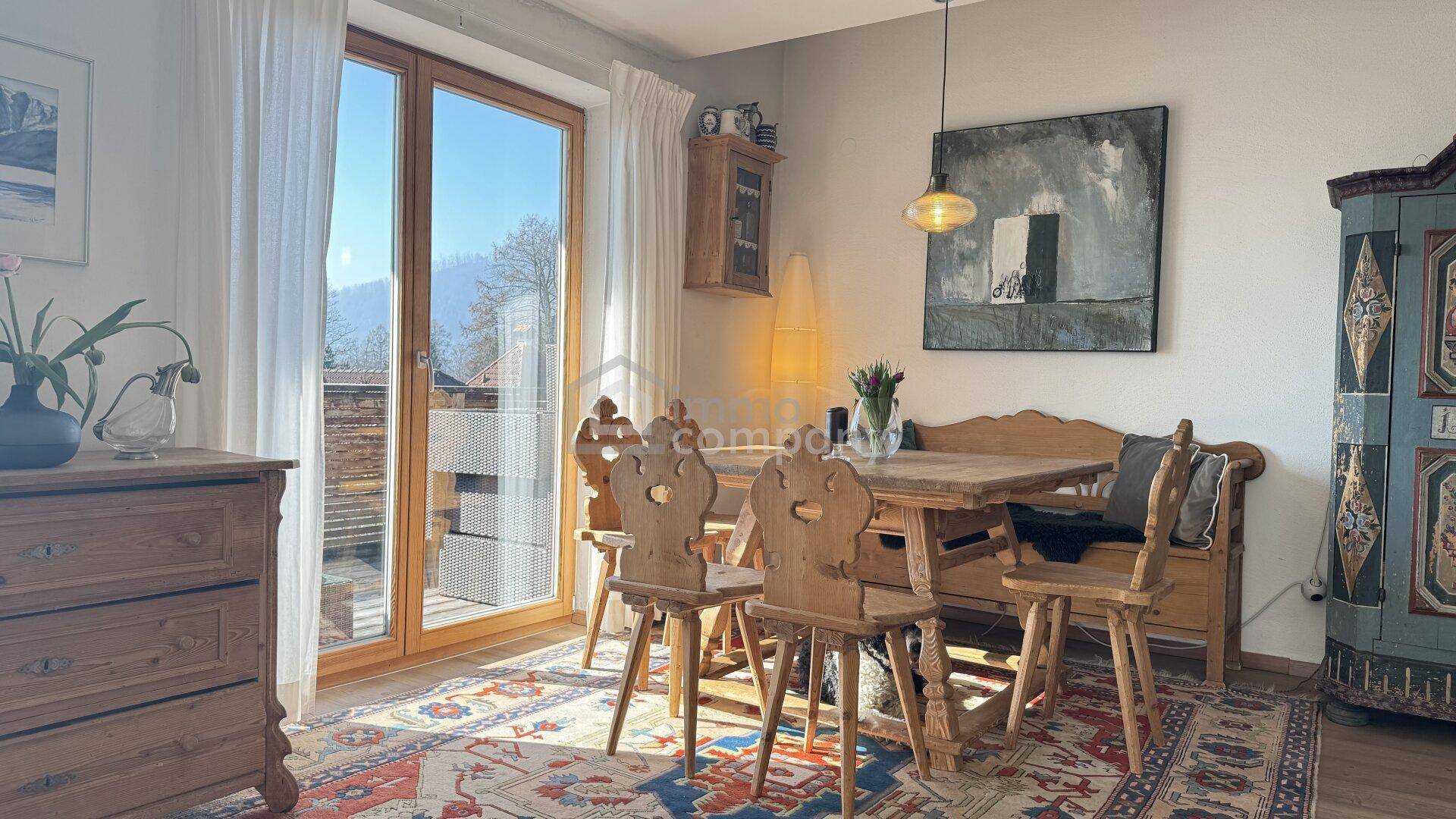 Wohnhaus mit Attersee-Seeblick und Seezugang in Litzlberg/Seewalchen, 2 Wohneinheiten. - Mehr