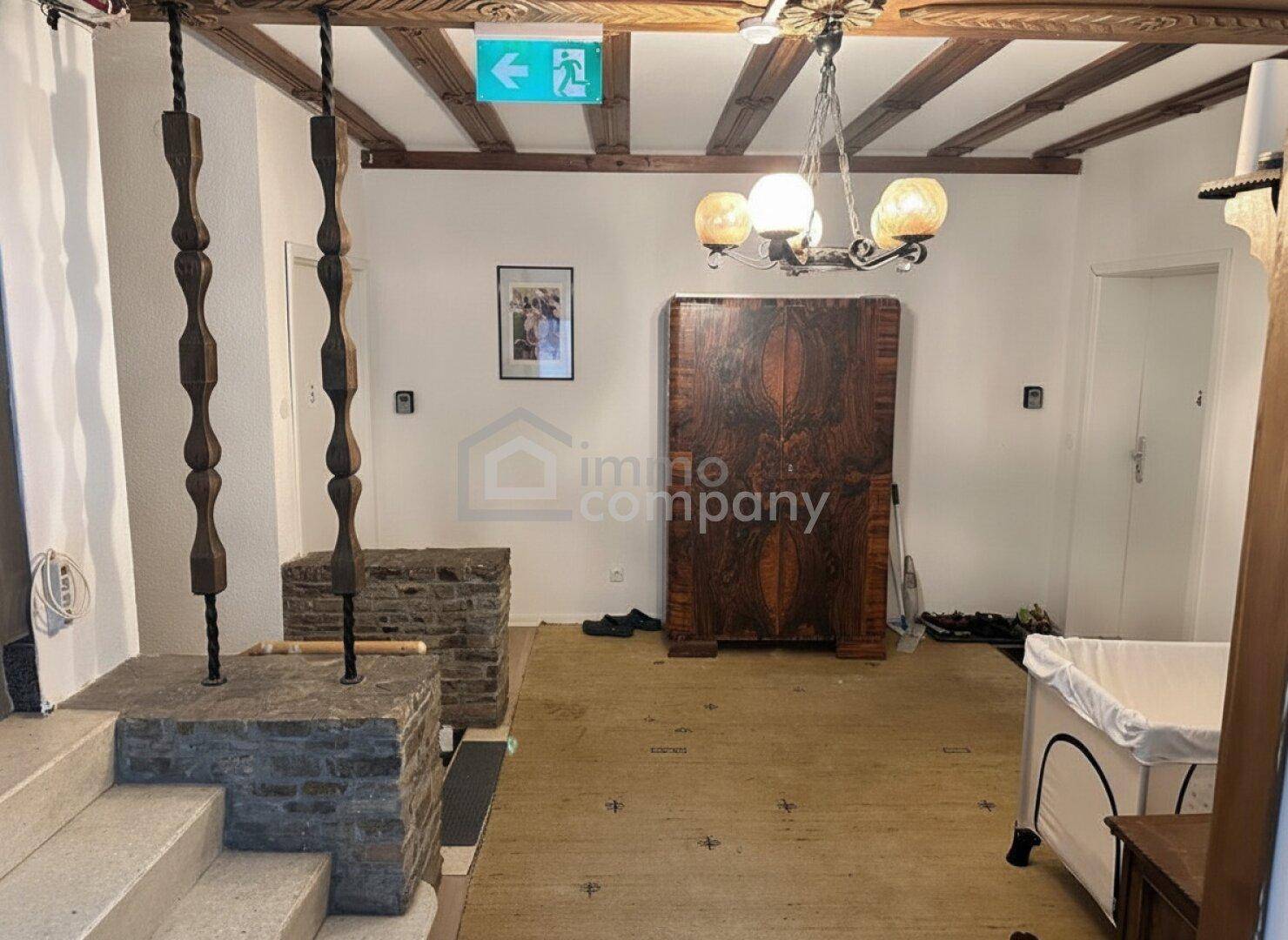 Großes Mehrfamilienhaus in Artstetten, 17 Zimmer, Garten, Garagen, Top Ausstattung! - Mehr
