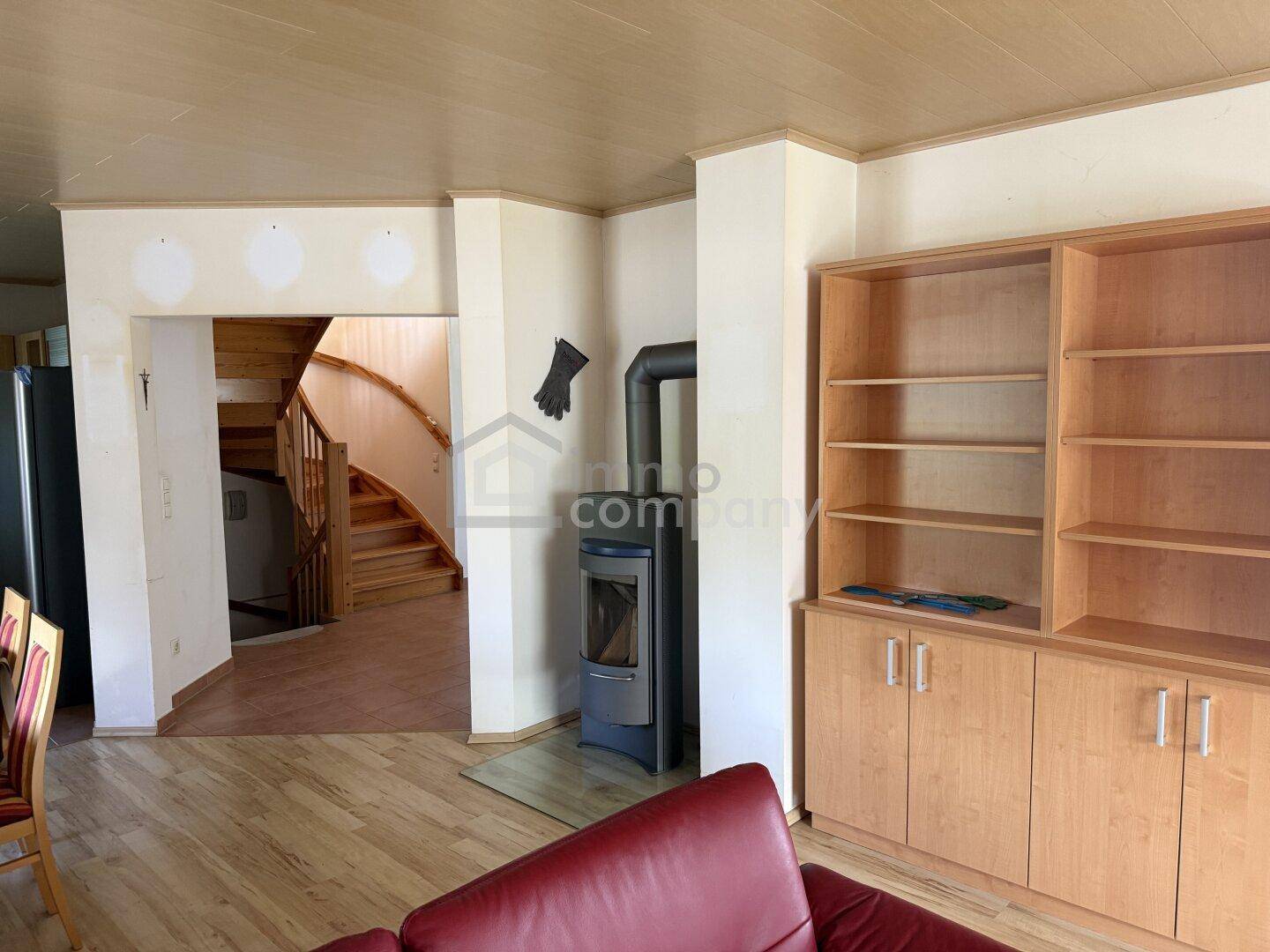 Wohnen mit Weitblick – gepflegtes Einfamilienhaus mit Wellnessbereich, Photovoltaik und 1.268 m² Grundstück - Mehr