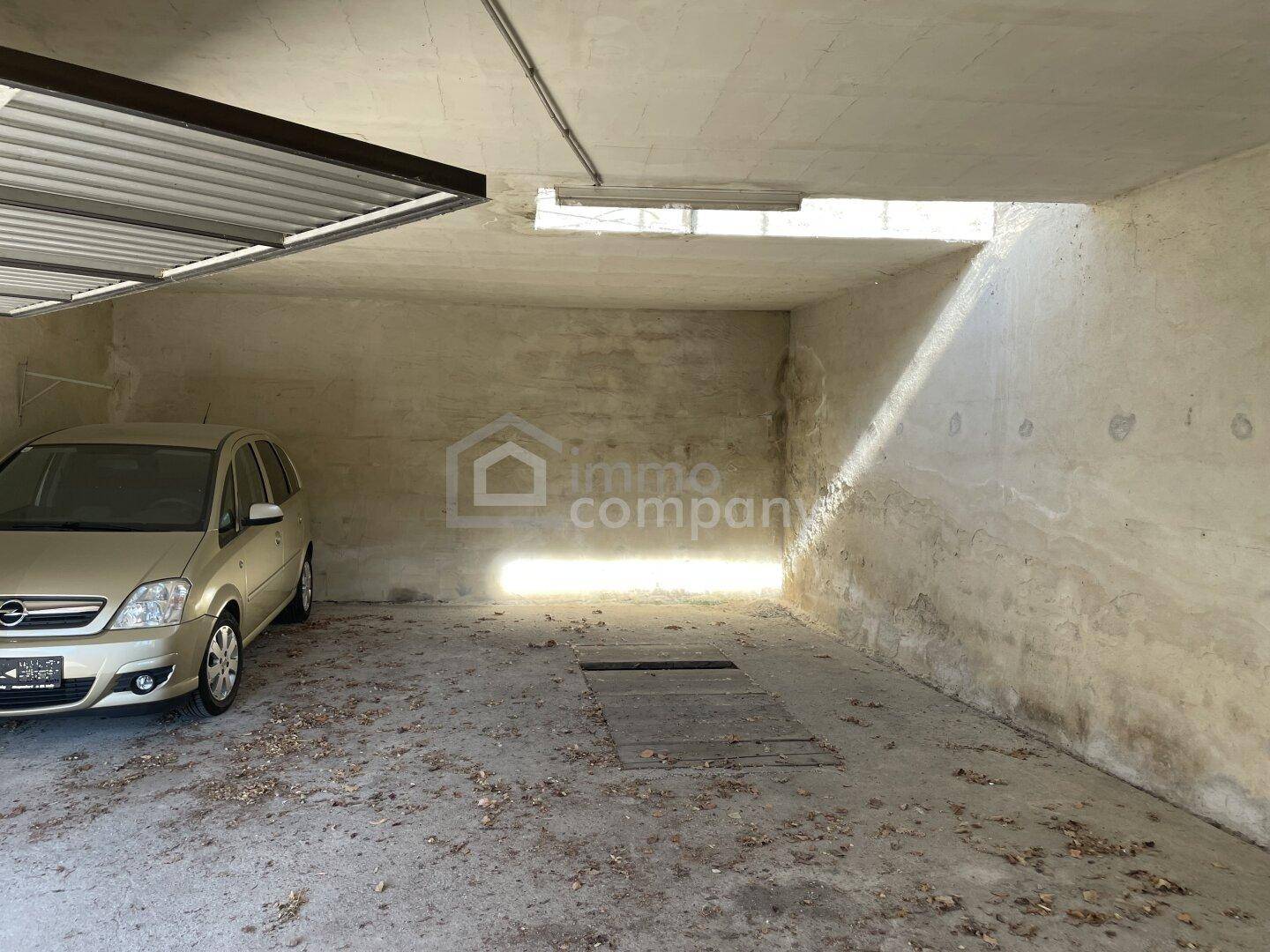 Garage 2