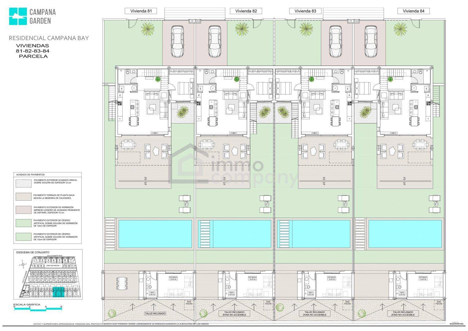 Gesamtgrundriss der Wohnanlage mit mehreren Einheiten, Pools und Parkplätzen.