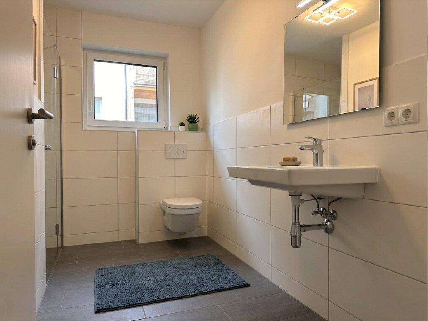 Edle Wohnung mit großer Terrasse und Bergblick - Ansicht 6
