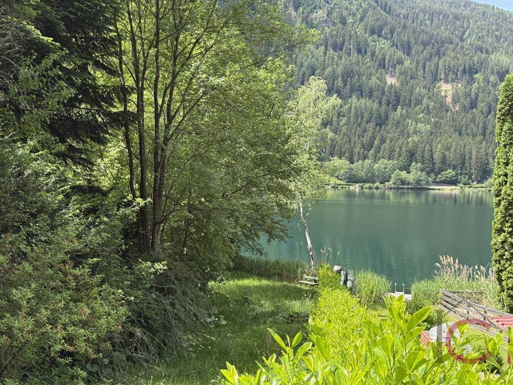 Seeblickliegenschaft mit Seegrund und eigener Quelle in Feld am See - Ansicht 3