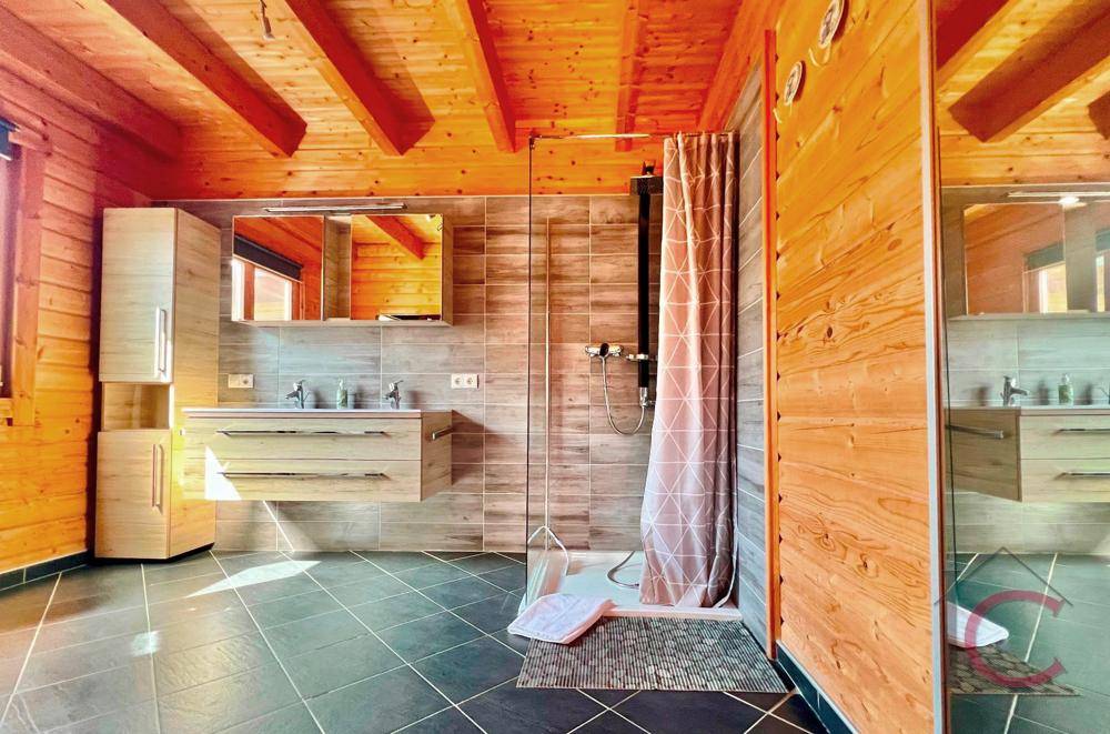 Holzblockferienhaus (28)