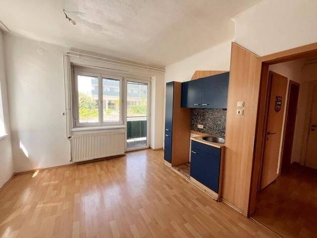 Zentral gelegene Neubauwohnung mit Parkplatz – pohled 3