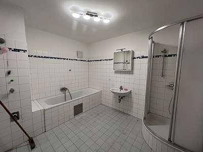 933_2068377836_hoved